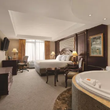 Radisson Toronto Airport West