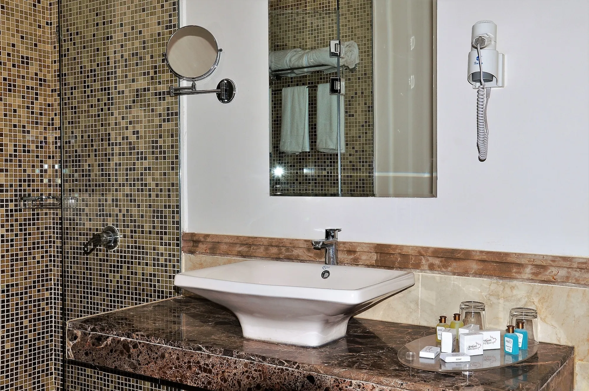 Cleopatra Hotel Zimmer Photos