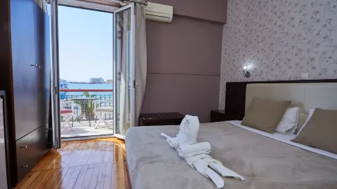 Aegean Sea Rooms in Chios