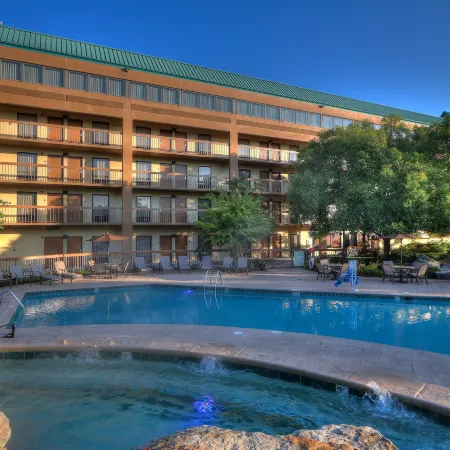 Quality Inn Near the Island Pigeon Forge
