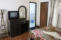 Peacock - a Family-Run Hotel Hotels in Sauraha