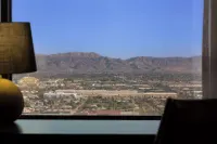 Hyatt Regency Phoenix - Scenic