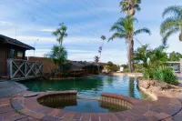Lakeside Inn Wollongong Hotels in Albion Park Rail
