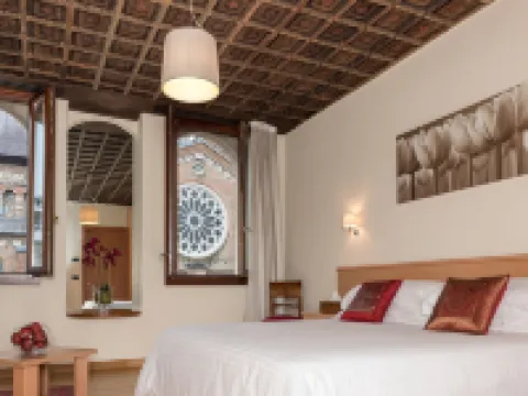 ホテル カーザ デル ペッレグリーノ パドバのホテル