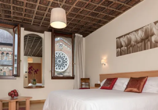 Hotel Casa Del Pellegrino Hotels near Padova Train Station