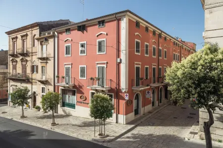 Hotel Montreal Отели в г. Рагуза