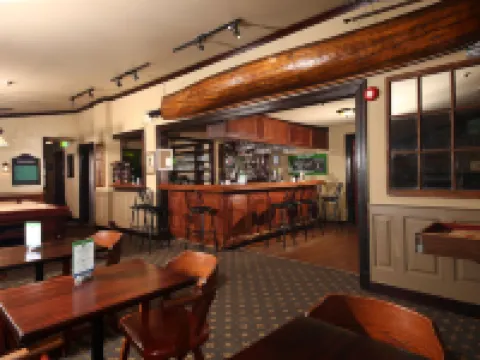 Sir Sam's Inn & Waterspa - Adults Only Hotels in Haliburton County