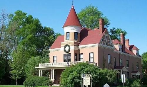 Victorian Inn B&B Hotels in Moline