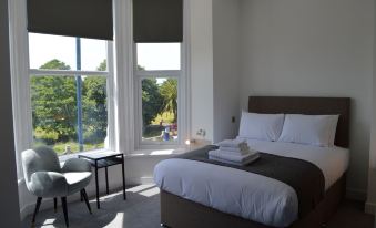 Q8 Boutique Hotel
