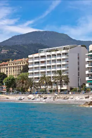 Hôtel Riva Art & Spa Отели рядом с достопримечательностью «Валь Раме-Ментона Ботанический сад»