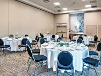 Hilton Garden Inn Ottawa Airport Hotels near EY Centre