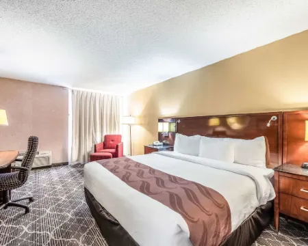 Quality Inn & Suites Hotels in Brainerd