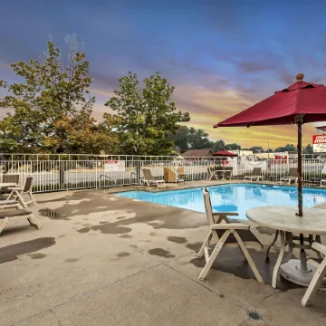 Motel 6 Ogden, UT- Downtown