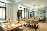 Hotel Manor Hotels in Mamaia-Sat