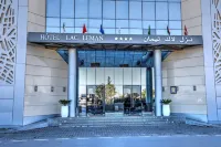 Hotel Lac Leman, les Berges du Lac El Khadra 호텔