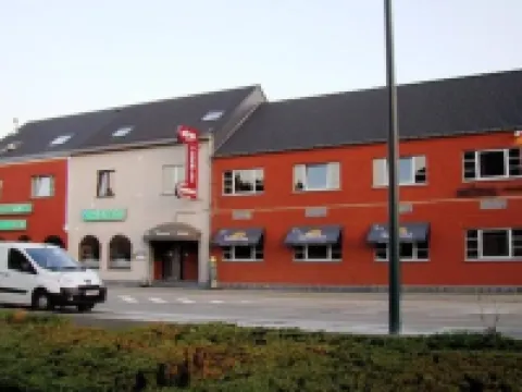 ホテル タオルミーナ ブリュッセル エアポート ザヴェンテムのホテル