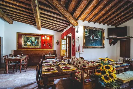 Agriturismo Palazzo Conti A Отели рядом с достопримечательностью «Val d'Orcia»