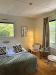 Ewa & Maude Hotel