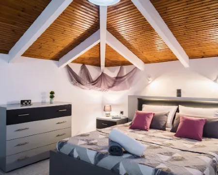 Villa Corali Apartments Sea Breath & Pool Hotels in Amoudi