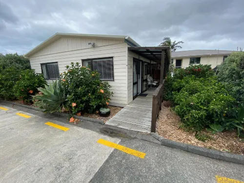 Opononi Lighthouse Motel Hotels in Ōmāpere