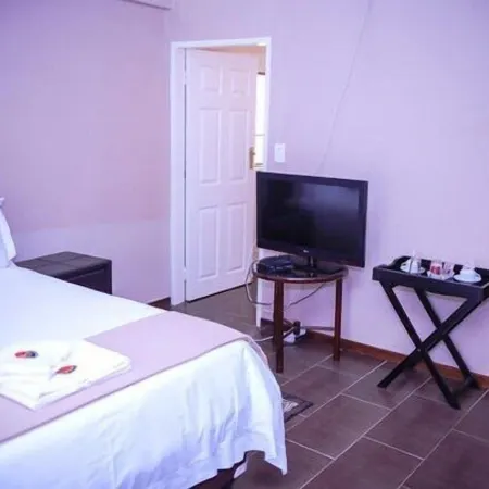 Mmakosha Lodge
