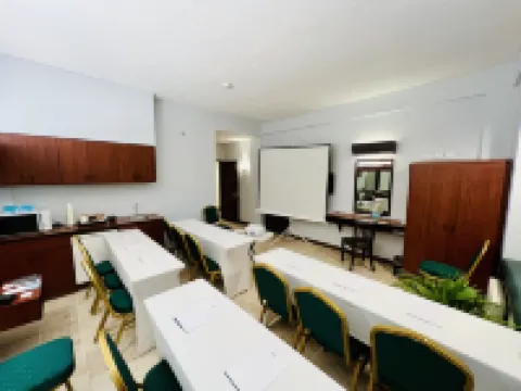Microtel by Wyndham Tarlac Hotels in Tarlac