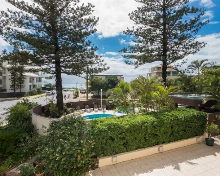 Norfolk Luxury Beachfront Apartments Main Beach Hotels in Main Beach