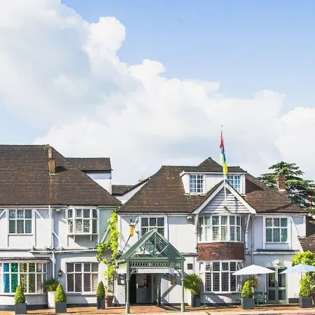 Cbh County Hotel