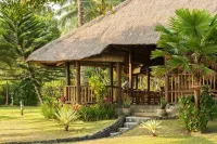 Puri Dajuma Beach Eco-Resort & Spa Hotell i Kabupaten Jembrana