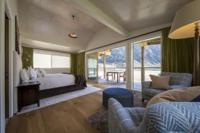 Minaret Station Alpine Lodge Hotels near Lake Wānaka