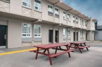 Super 8 by Wyndham Thunder Bay Hotels in Thunder Bay