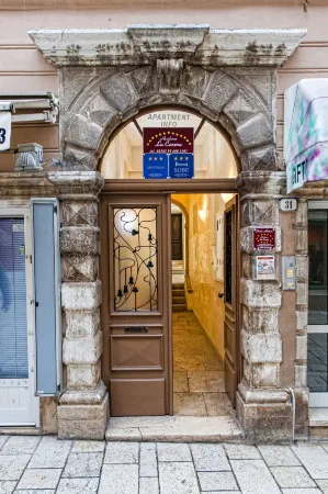 Residence la Carera Centro Storico Отели в г. Ровинь