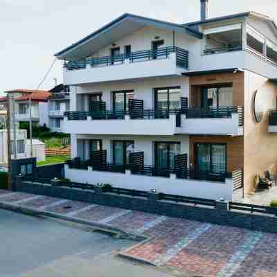 Elizabeth Queen Luxury Rooms Hotel Exterior