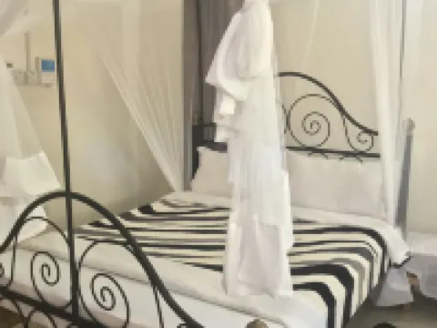 Le Parlour Hotels in Hai