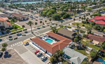 Sun Island Motel