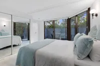 Pacific Resort Broadbeach - balcony