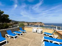 Residence Pierre & Vacances les Balcons de Collioure Hotels in Collioure