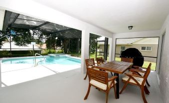 Greater Groves - 5 Bedrooms House w/Pool-5202GG Home by RedAwning