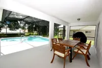 Greater Groves - 5 Bedrooms House w/Pool-5202GG Home by RedAwning