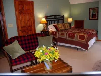Long Mountain Lodge Bed & Breakfast