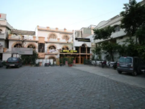 神聖國際汽車旅館 魯爾基酒店