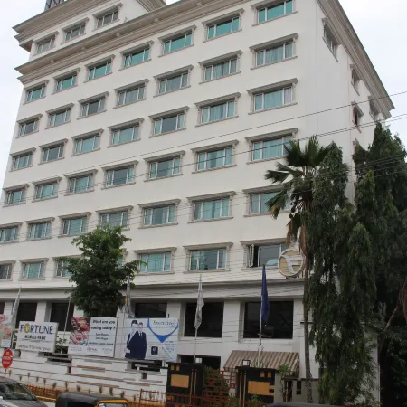 Fortune Murali Park, Vijayawada - Member ITC Hotels' Group Отели рядом с достопримечательностью «Храм Канакадурга»
