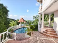 Tropical Lagoon Resort - Pool