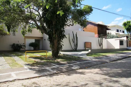 Pousada Floripa Lodge Отели рядом с достопримечательностью «Lagoinha do Leste»