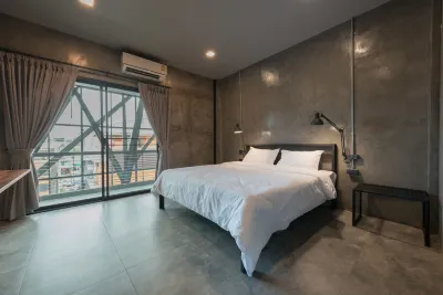 Bed & Bike Hostel Hôtels à : Huai Chomphu