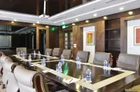 The Lal Vilas Hotel & Resort Hotels in Neemrana