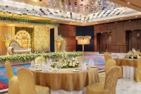 Sheraton Grand Bengaluru Whitefield Hotel & Convention Center - Jacuzzi