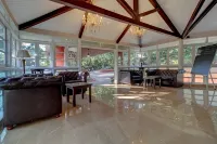Citrus Chambers Mahabaleshwar Hotels in Mahabaleshwar