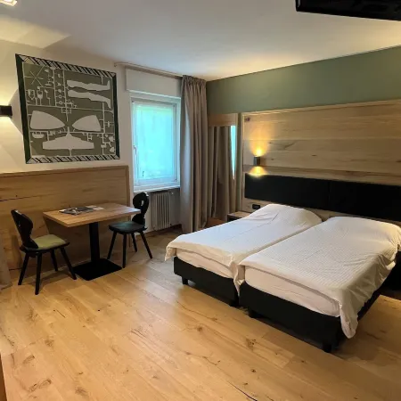 Hotel Sayonara