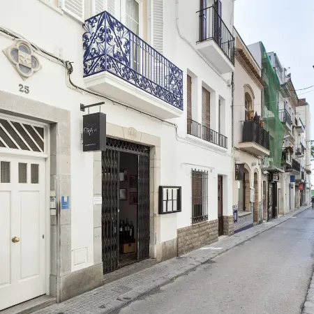 Sitges Group Blue&White